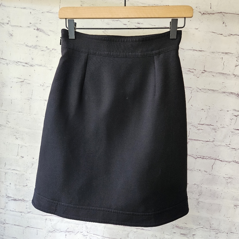 Gucci Black Faux Wrap Skirt Wool Silk Blend 38 XS *Missing Pearl Buttons* - Picture 2 of 15